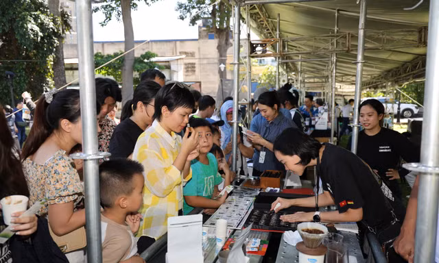Chiếu phim khoa học cho giới trẻ