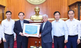 Đã tiếp nhận hơn 1.000 tỷ đồng tiền ủng hộ đồng bào khắc phục thiệt hại do mưa lũ