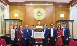 Hơn 1 triệu người dân quyên góp ủng hộ đồng bào vùng bão lũ