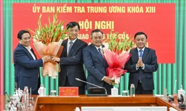 Bàn giao công tác của Chủ nhiệm Ủy ban Kiểm tra Trung ương