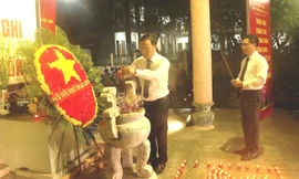 Hà Nội: Thắp nến tri ân anh hùng liệt sĩ, kỷ niệm chiến thắng Khu Cháy