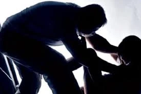 Thiếu niên 14 tuổi giết người vì nghi ngờ bị nói xấu 