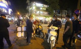 Mở rộng không gian đi bộ trong phố cổ: Vận động nhân dân đến nửa đêm