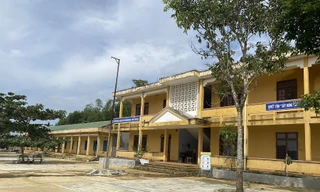 Khẩn cấp ở Quảng Ngãi: Cho 400 học sinh nghỉ học vì bệnh bạch hầu