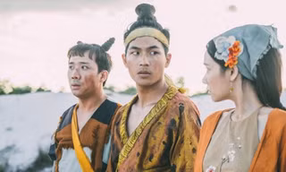 Hot boy Trần Quốc Anh xuất hiện cùng Nhã Phương và Trấn Thành trong trailer "Trạng Quỳnh"