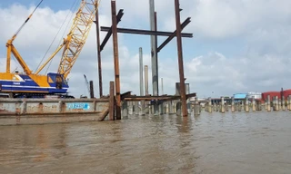 Chủ tịch UBND TPHCM: ‘Làm cảng ‘chui’ giữa sông Sài Gòn là không thể chấp nhận