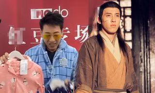 ‘Lệnh Hồ Xung’ kinh điển tuổi 54: Không con cái, phải livestream bán quần áo