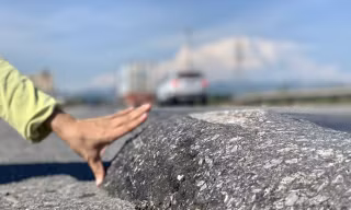 Rùng mình nhìn 'sống trâu, luống khoai' chi chít trên tuyến đường tránh Hà Tĩnh