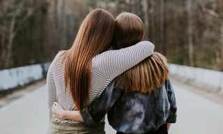 Không lưu tâm những dấu hiệu này, không sớm thì muộn bạn cũng sẽ mất hết bạn bè