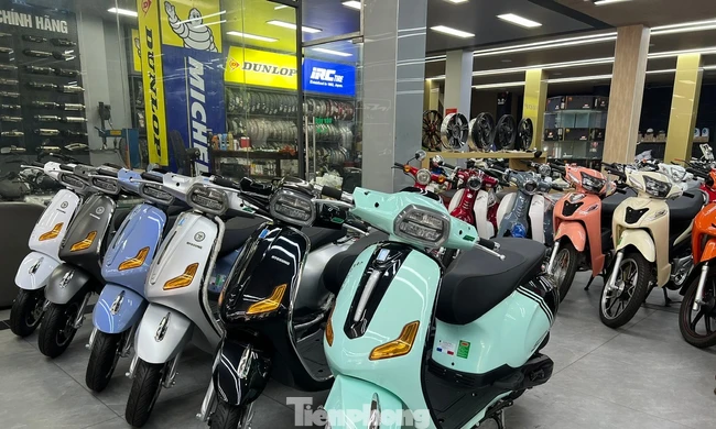 Đại lý xe máy TPHCM loay hoay khi khách 'dè chừng' xe xăng