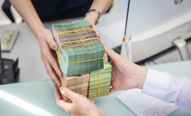 Hai tháng đầu năm, hơn 5,7 triệu tỷ đồng chảy vào ngân hàng phía Nam