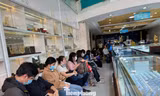Lý do nhiều người 'quay xe' khi vừa tới tiệm vàng