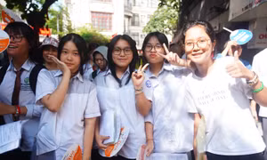 Đề Ngoại ngữ gây thử thách, thí sinh vẫn tự tin đạt điểm 9
