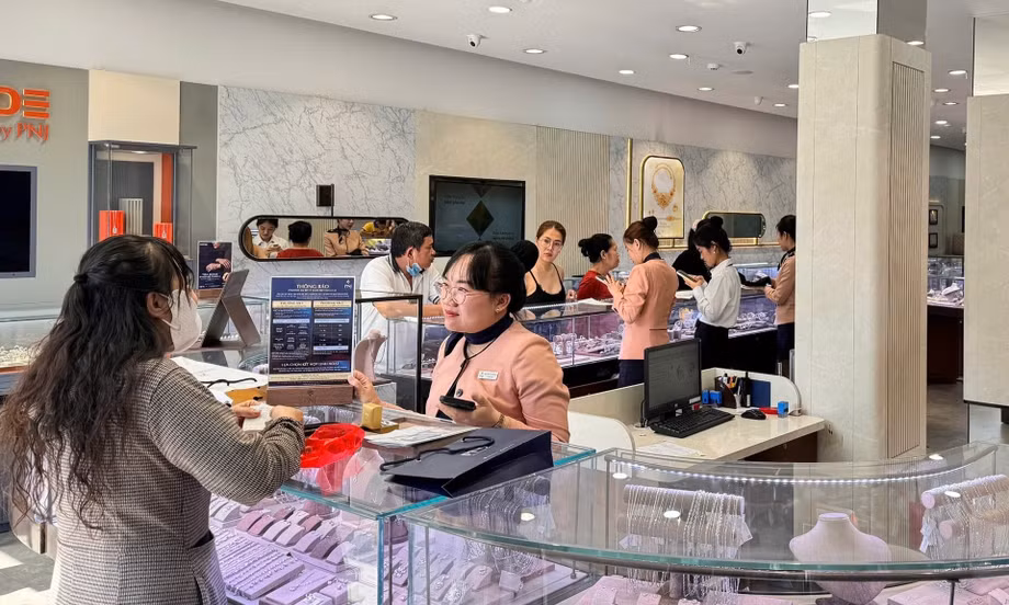 Vụ việc 'thiên nga đen' tác động lớn đến thị trường kim cương Việt Nam