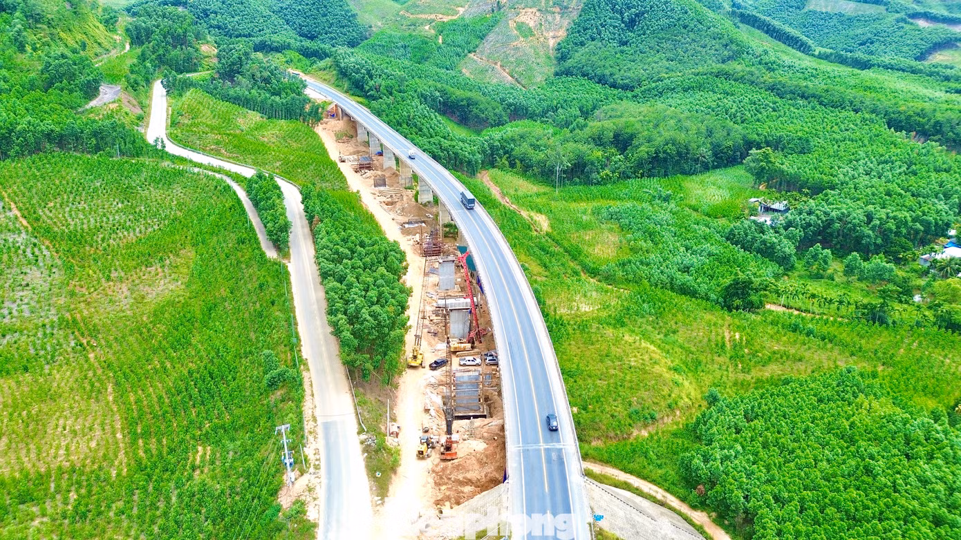 tp-9-chay-nuoc-rut-cao-toc-la-son-hoa-lien.jpg
