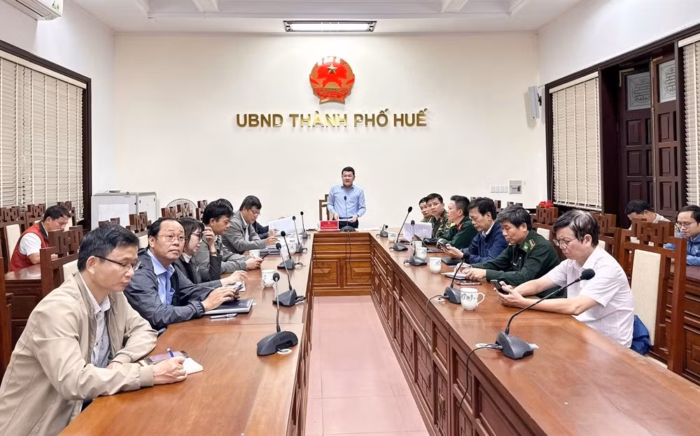 ung-pho-bao-13b-7201.jpg