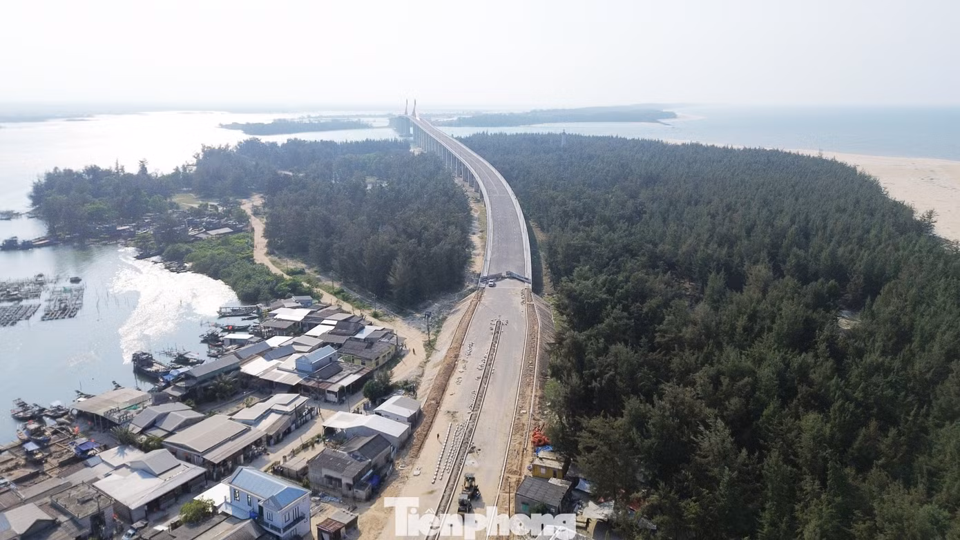 tp-9-cau-vuot-cua-bien-thuan-an-sap-thong-xe-2.jpg