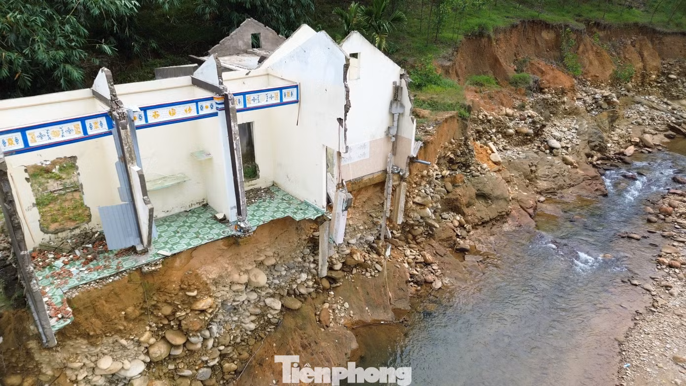 tp-c_sat-lo-nam-dong.jpg