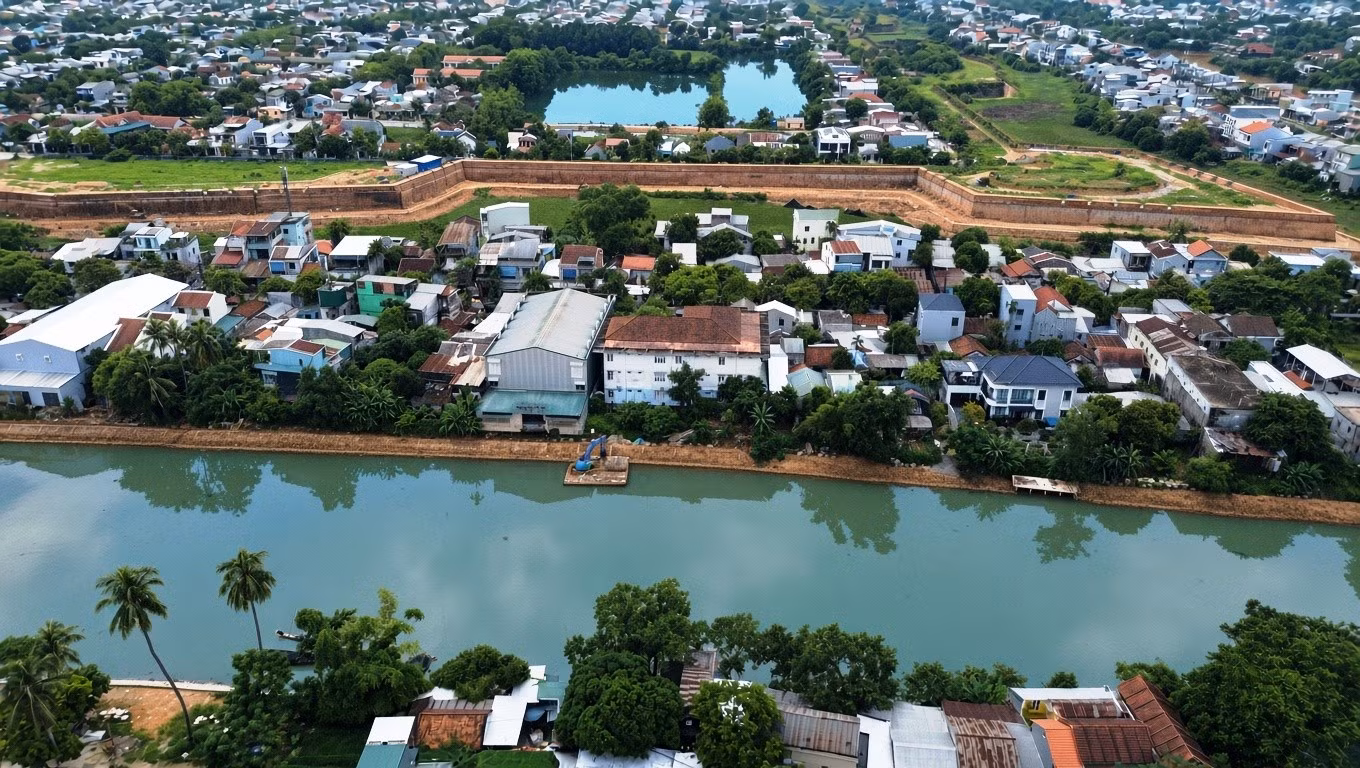 duong-di-bo-song-an-hoa-2.jpg