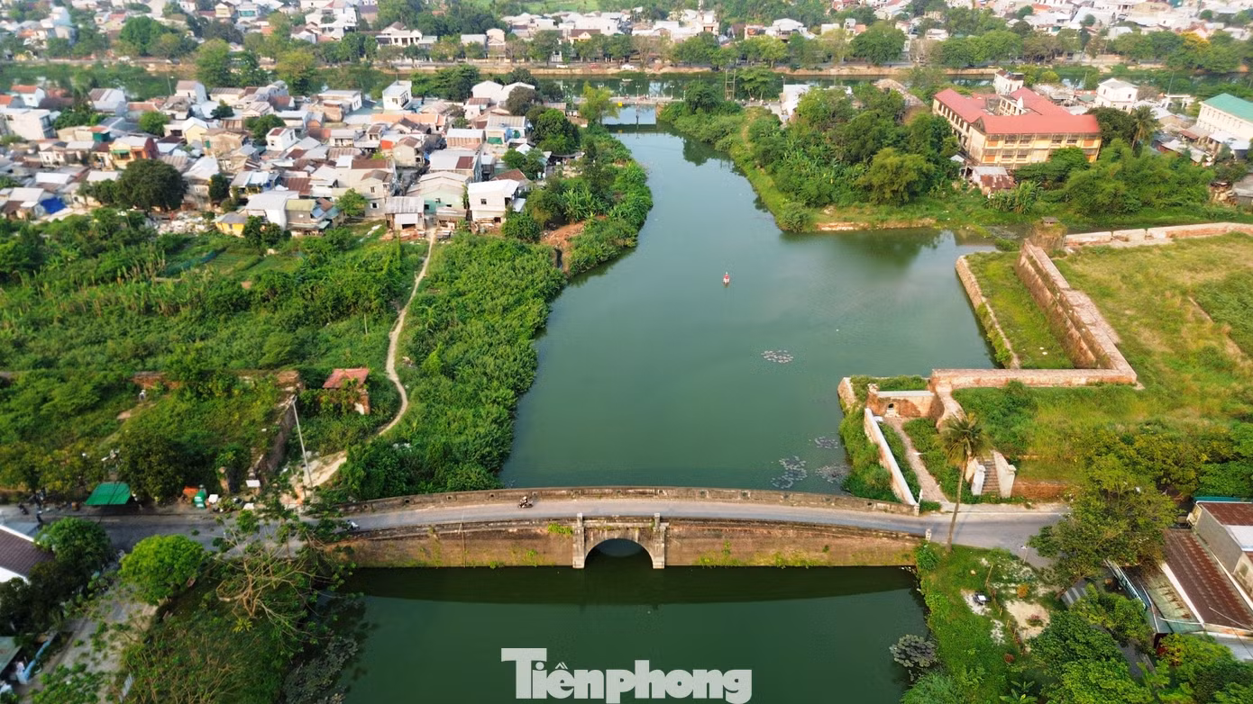 tp-2-song-ngu-ha.jpg