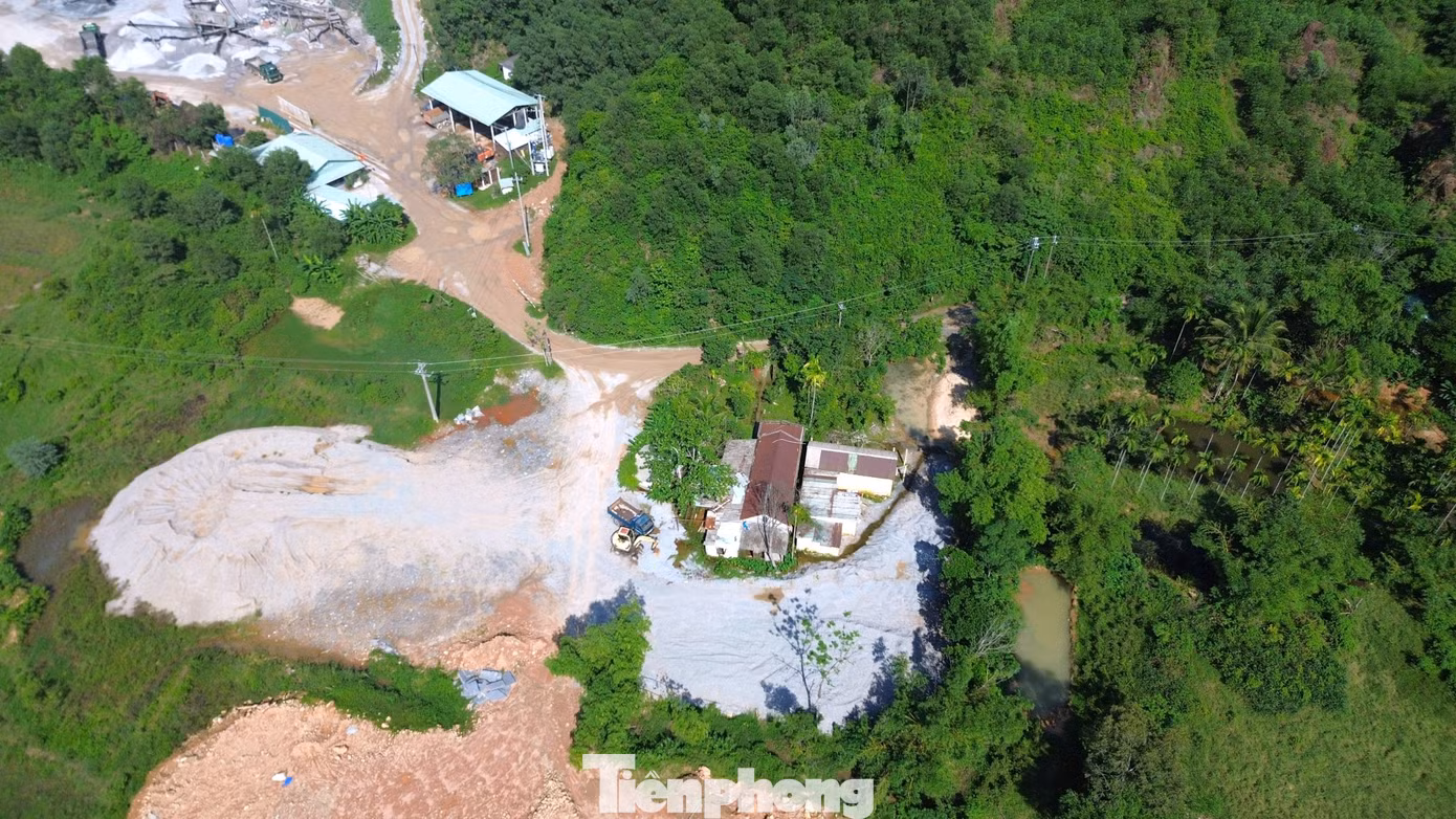 tp-4-sat-lo-nui-phu-gia.jpg