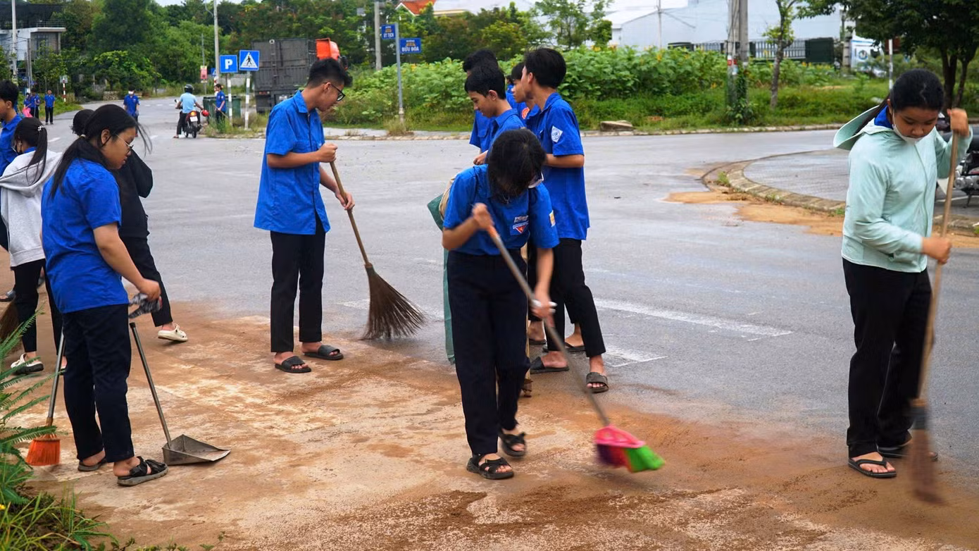 chu-nhat-xanh-hue-7-5.jpg