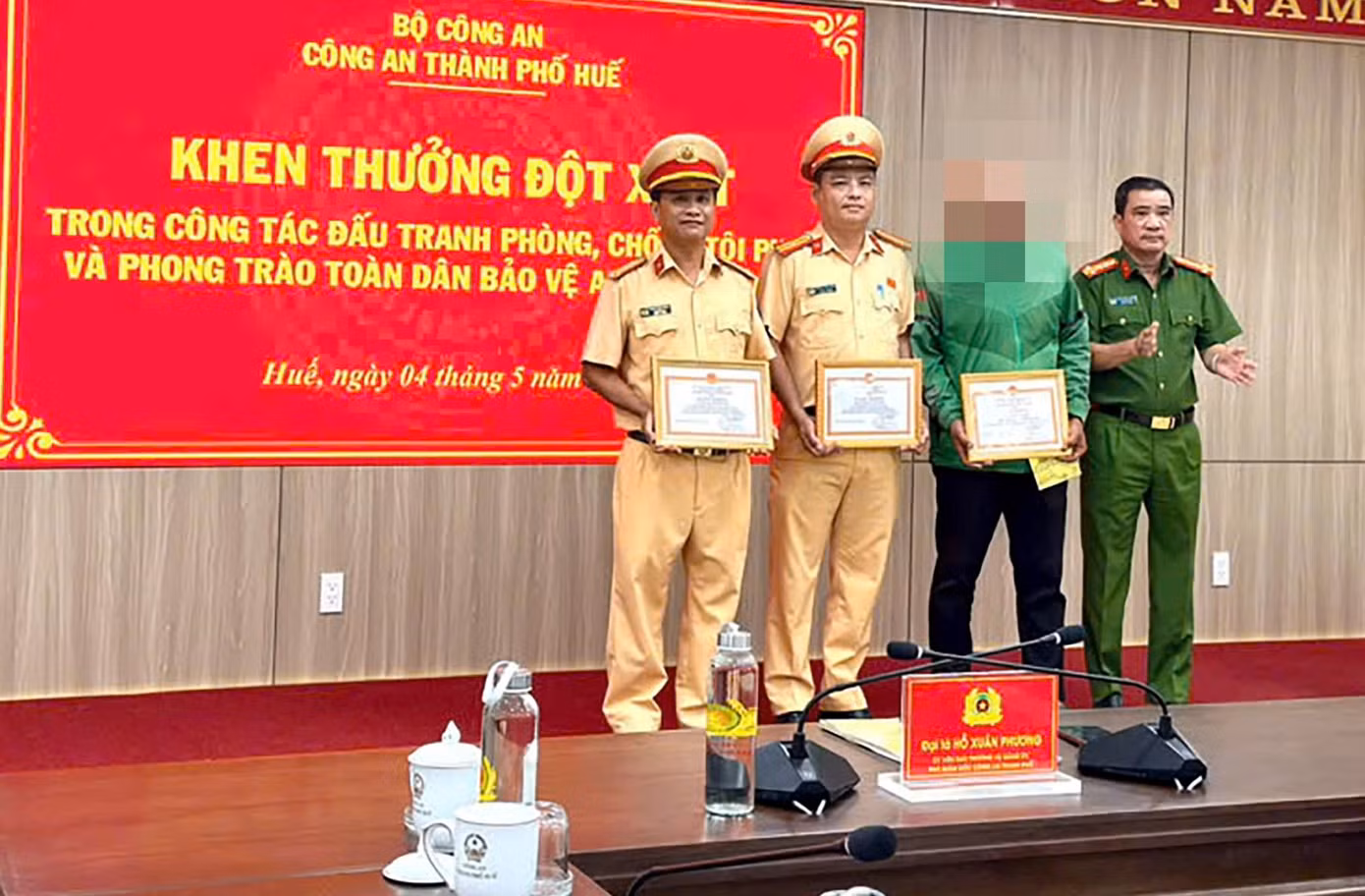 khen-thuong.jpg