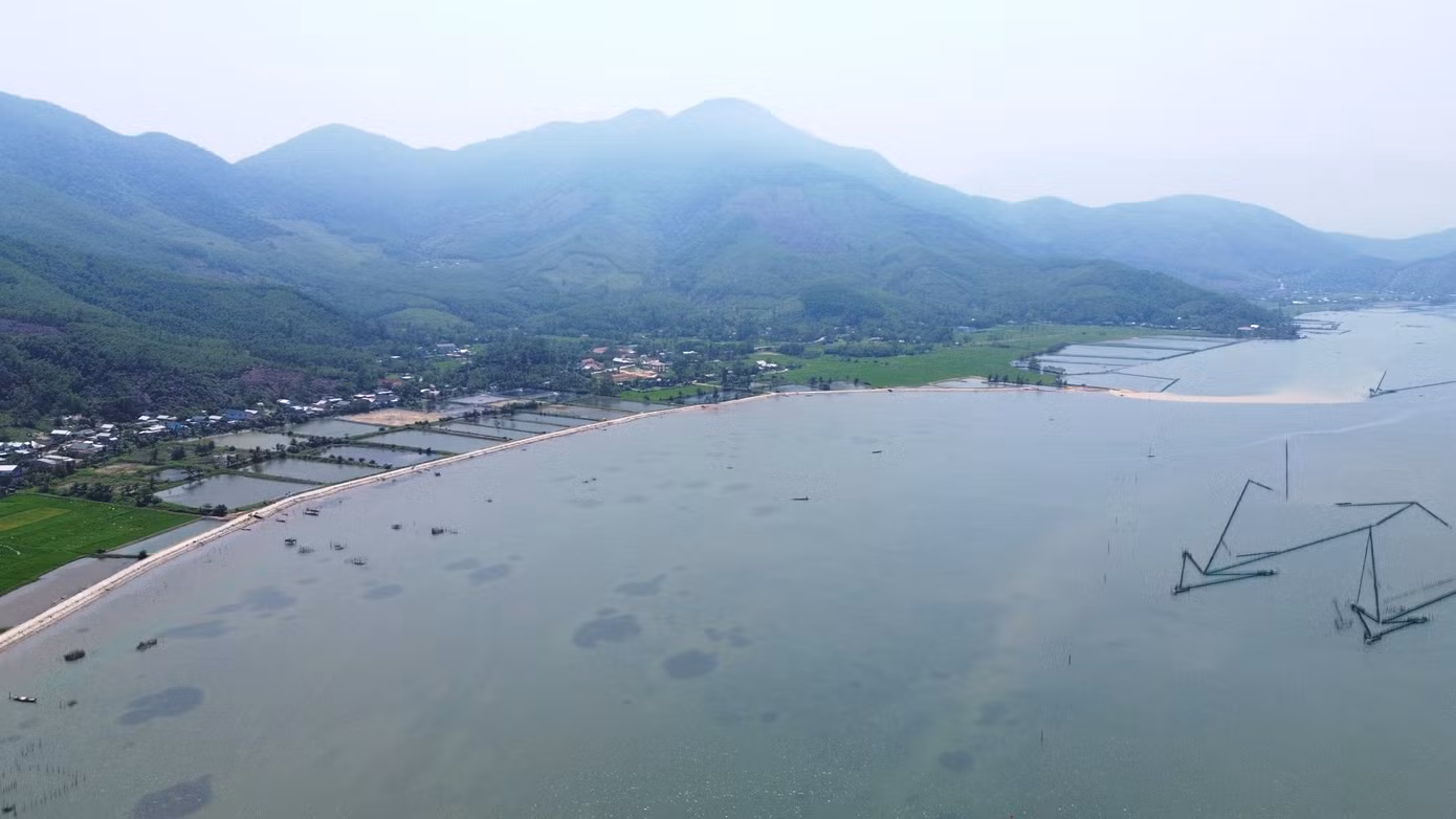 7-tai-dinh-cu-duong-sat-toc-do-cao.jpg