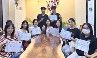 Giữa áp lực thành tích, có một lớp học chọn cách dịu dàng