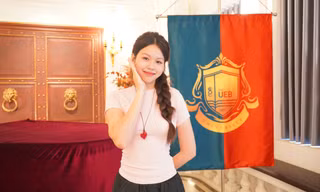 Nữ thủ khoa đầu vào UEB đạt 28,83 điểm, giành giải Nhì và điểm 10 Lịch sử trong kỳ thi tốt nghiệp