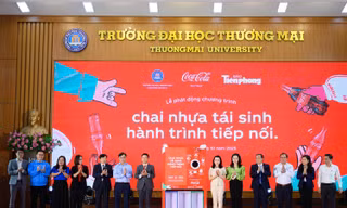 6 trường đại học tiếp tục tham gia chương trình ‘Chai nhựa tái sinh - Hành trình tiếp nối’