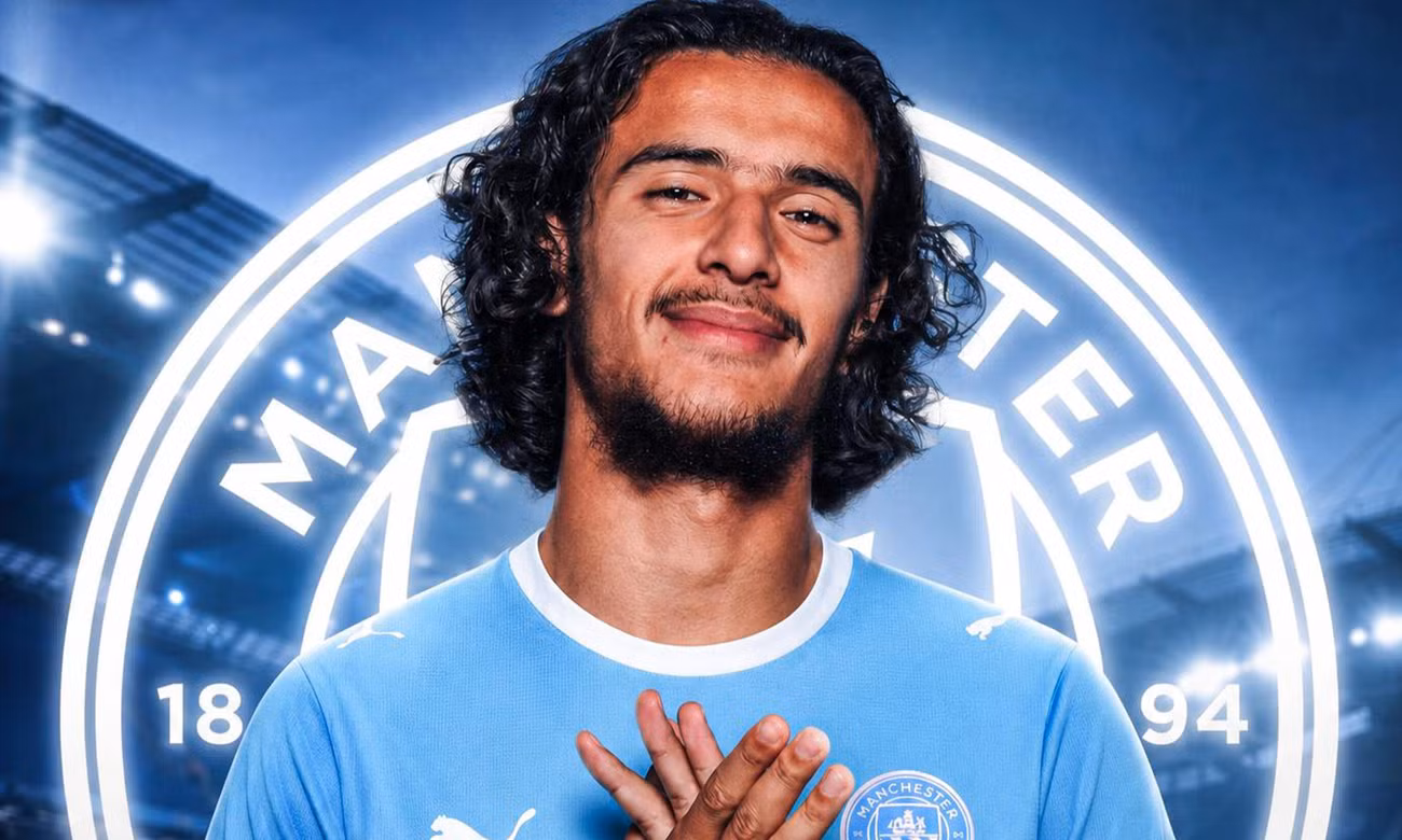 Cú sốc chuyển nhượng: Man City chiêu mộ tài năng 18 tuổi với giá 100 triệu euro
