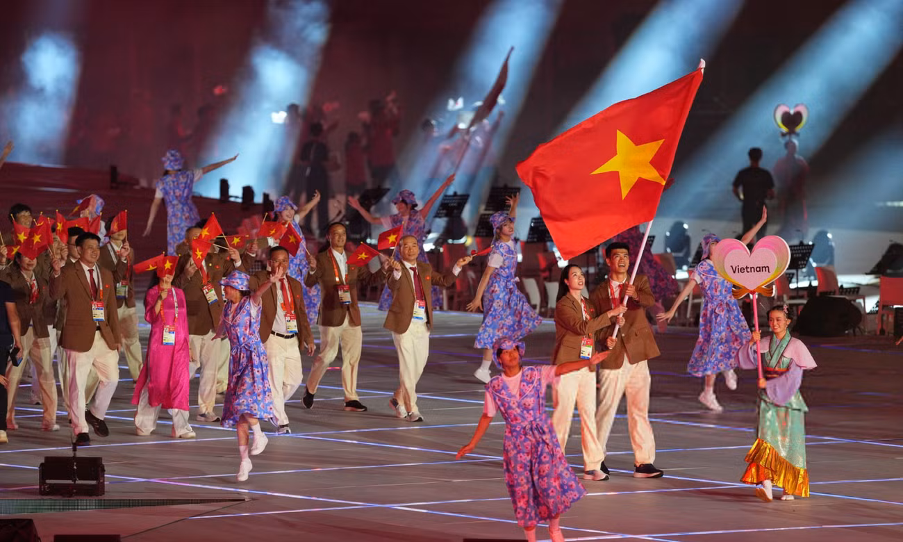 Trực tiếp lễ khai mạc Asiad 20: Đoàn Thể thao Việt Nam diễu hành vào sân