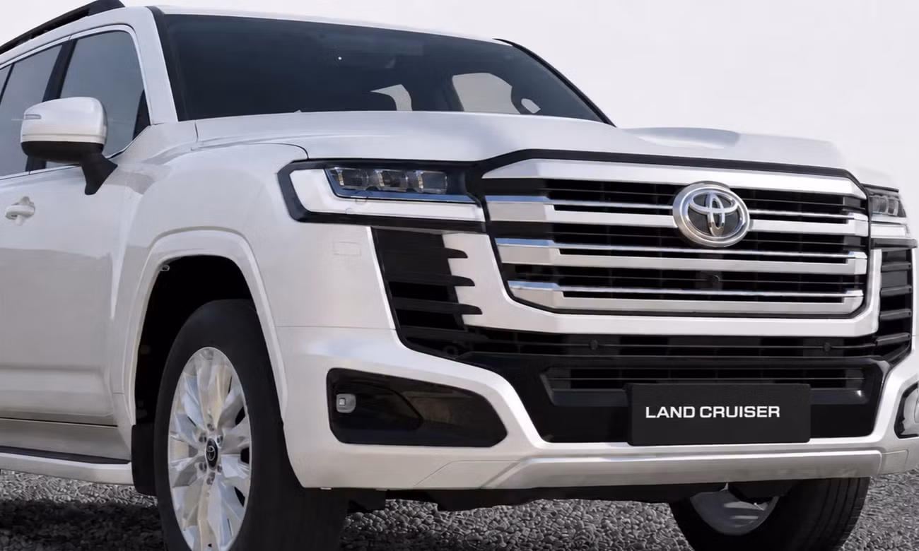 Mẫu Toyota Land Cruiser mạnh nhất lịch sử chốt giá hơn 4,7 tỷ đồng tại Việt Nam