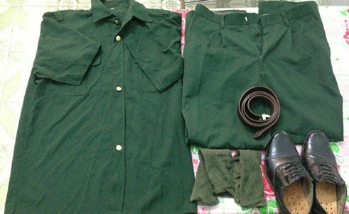 và quân phục của các đối tượng giả danh sĩ quan quân đội