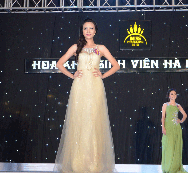 Á hậu 1 thuộc về Trần Vũ Phương Liên (SN 1994) sinh viên trường ĐH Ngoại Thương. Ảnh: Thanh Hà