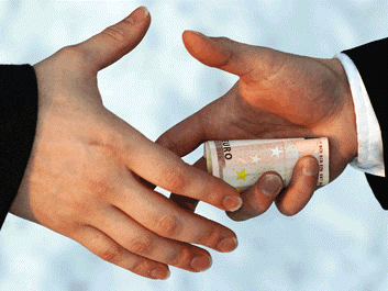 Trung Quốc điều tra 36.907 tham quan trong năm 2013