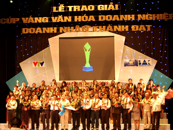 Bình đẳng còn xa