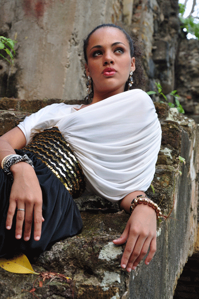 Hoa hậu St. Lucia - Aiasha Gustave