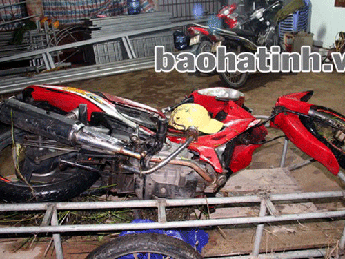 Nữ thượng úy bị cướp ngay trước đồn công an