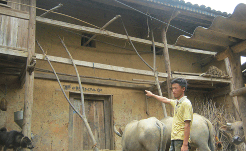 Ngôi nhà nơi từng xảy ra vụ thảm sát, cướp trẻ nhỏ bán qua biên giới gây rung động dư luận tỉnh Hà Giang. Ngôi nhà nơi từng xảy ra vụ thảm sát, cướp trẻ nhỏ bán qua biên giới gây rung động dư luận tỉnh Hà Giang