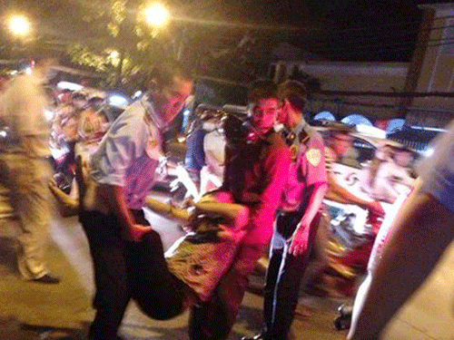 "Khuyến mãi" thêm một tấm hình cho ly kỳ. Ảnh chụp màn hình