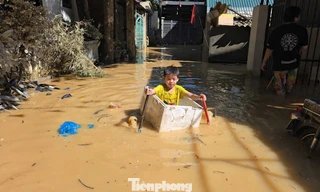 Người dân Thái Nguyên gồng mình giữa bốn bề nước lũ