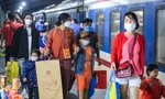 Nhiều chuyến bay, tàu xe đưa công nhân về quê ăn Tết