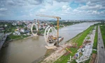 Lạ mắt kiến trúc cây cầu qua sông Đuống sắp về đích