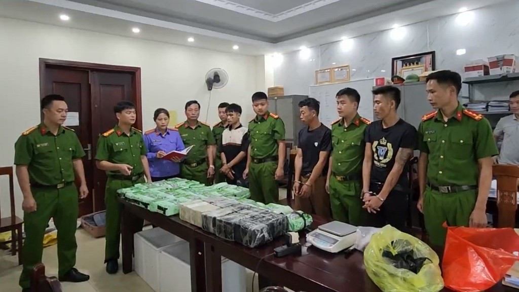 Các đối tượng tại cơ quan Công an images2028595-123456.jpg