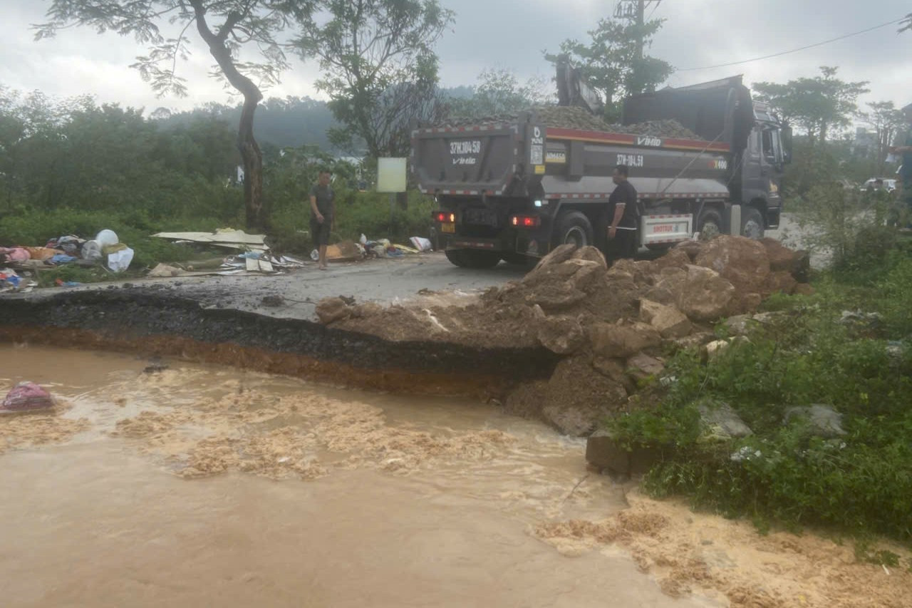 Hiện trường vụ việc z7068305892808-499d79ea3f977b9a903603ffcfecedde.jpg