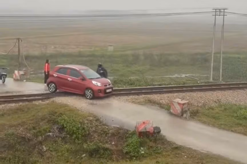z7298484830042-28e6342904d725a58b521255855d3683.jpg