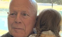 Cộng đồng mạng xót xa khi thấy hình ảnh siêu sao Bruce Willis hôm nay