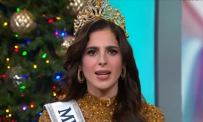 Hoa hậu Hoàn vũ bỏ về giữa chừng